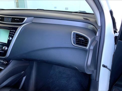 Used 2022 Nissan Murano SV w/ SV Midnight Edition Package image 18