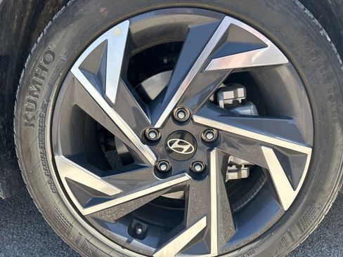 Used 2025 Hyundai Elantra Sport image 16