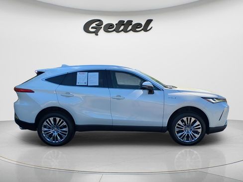 Certified 2021 Toyota Venza Limited w/ Advanced Technology Package image 3