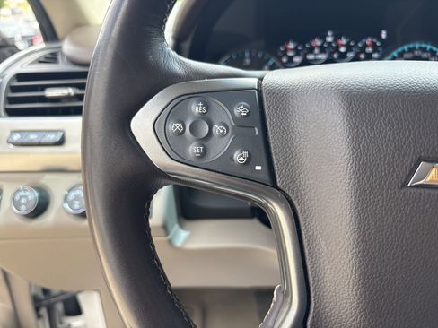 Used 2020 Chevrolet Tahoe Premier w/ Premier 6.2L Value Package image 19