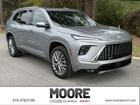 Used 2025 Buick Enclave Avenir w/ Super Cruise Package image 1
