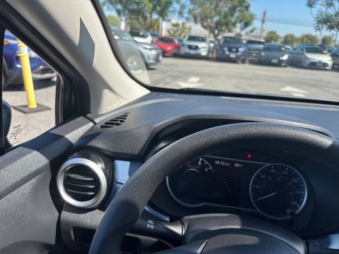 Used 2025 Nissan Versa SV FWD image 34