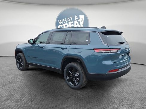 New 2026 Jeep Grand Cherokee L Limited w/ Limited Altitude Package AWD/4WD image 6