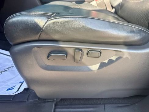 Used 2022 Nissan Armada SL w/ Midnight Edition Package RWD image 14