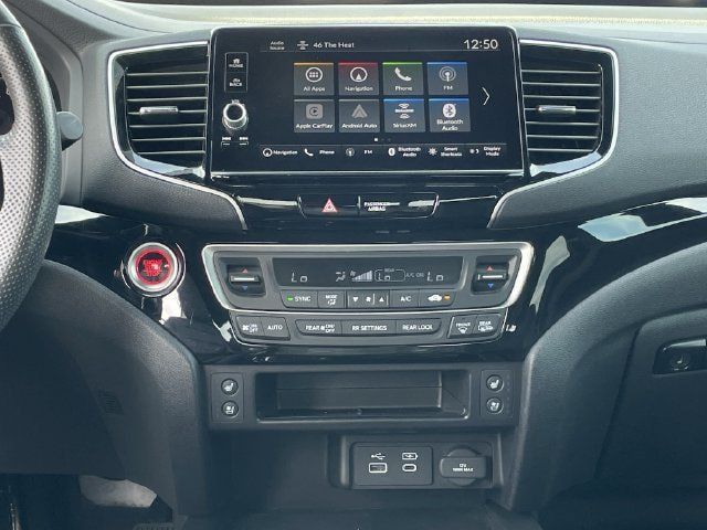Used 2025 Honda Ridgeline Black Edition image 15