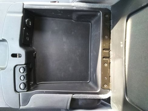 Used 2013 RAM 2500 Tradesman w/ Chrome Appearance Group image 16