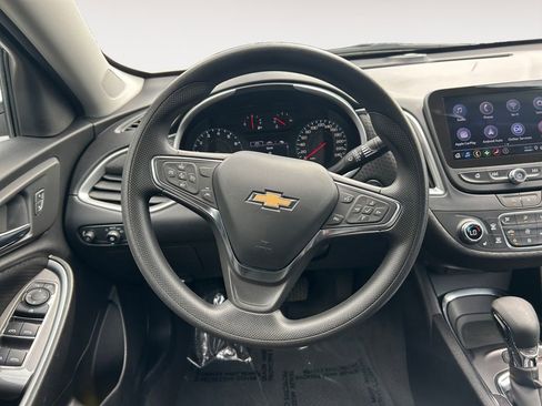 Used 2024 Chevrolet Malibu LT FWD image 14