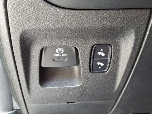 Used 2019 RAM 1500 Laramie Longhorn AWD/4WD image 31