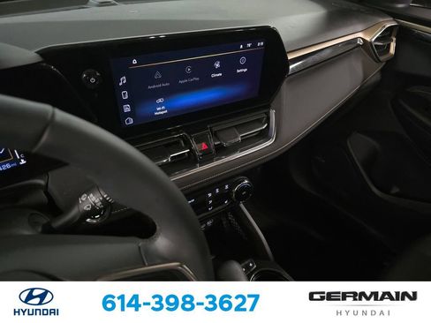 Used 2025 Chevrolet TrailBlazer RS AWD/4WD image 24