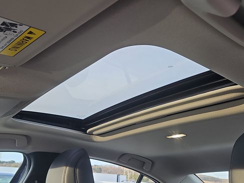 Used 2021 MAZDA MAZDA3 s image 8