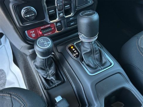 New 2026 Jeep Gladiator Mojave image 28