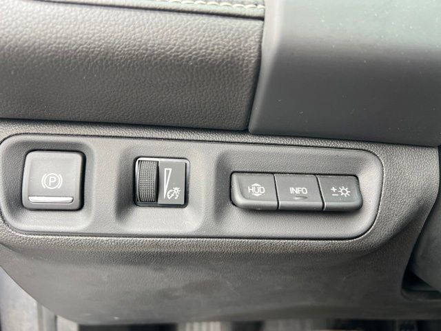 Used 2020 GMC Acadia Denali w/ Technology Package AWD/4WD image 10
