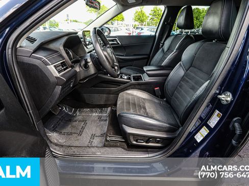 Used 2023 Mitsubishi Outlander SE image 22