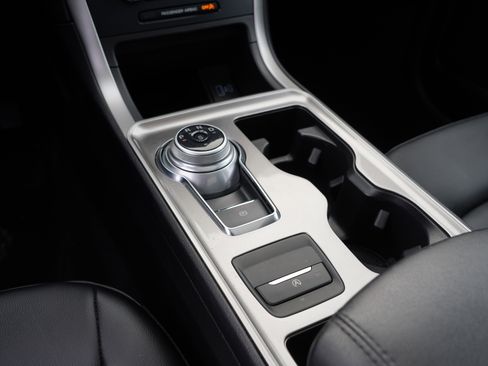 Used 2023 Ford Edge SEL w/ Convenience Package image 24