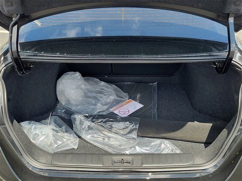 New 2025 Nissan Sentra S image 13