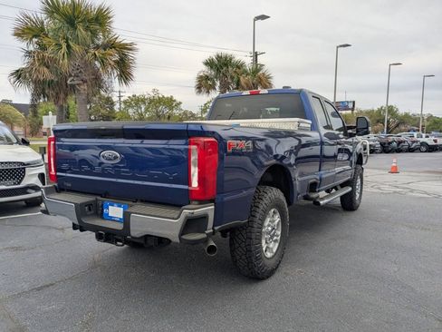 New 2026 Ford F250 XLT w/ FX4 Off-Road Package AWD/4WD image 4