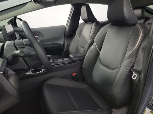 Used 2025 Toyota Prius Limited FWD image 14