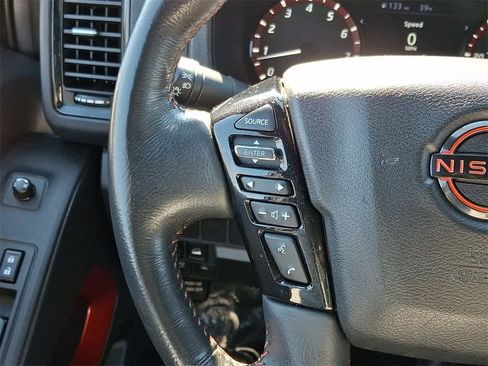Used 2024 Nissan Frontier PRO-4X image 21