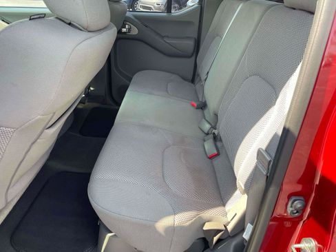 Used 2019 Nissan Frontier SV RWD image 14