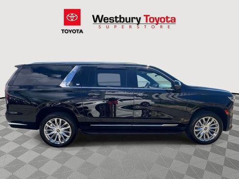 Used 2024 Cadillac Escalade ESV Premium Luxury AWD/4WD image 6