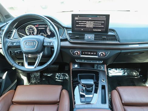 Used 2022 Audi Q5 e Premium Plus w/ Premium Plus Package AWD/4WD image 14