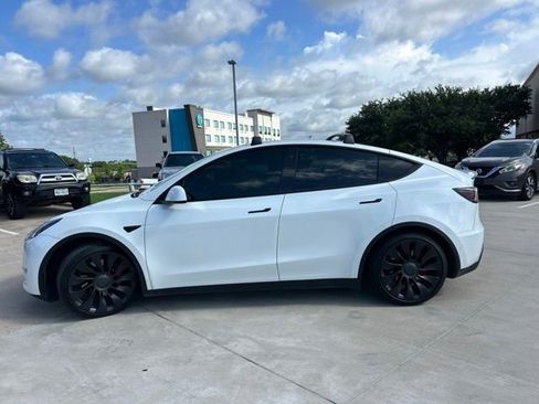 Used 2022 Tesla Model Y Performance AWD/4WD image 6