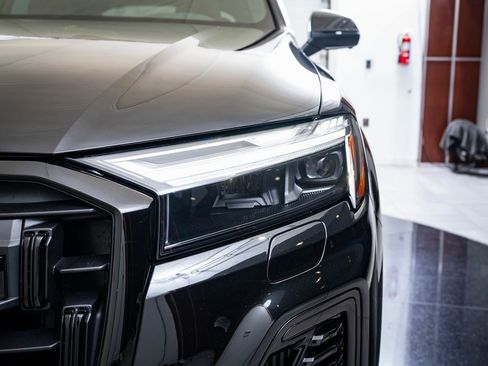 Certified 2025 Audi Q7 3.0T Premium Plus image 16