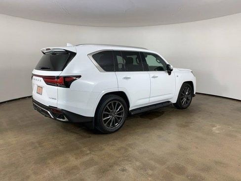 Used 2024 Lexus LX 600 F Sport image 32