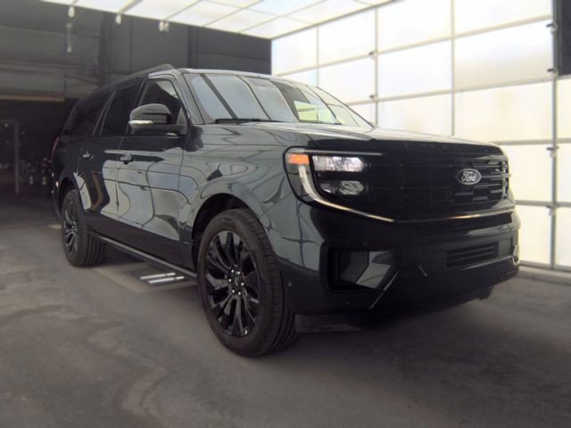 Used 2025 Ford Expedition Max Platinum w/ Stealth Appearance Package AWD/4WD image 3
