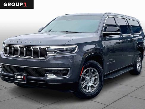 Used 2023 Jeep Wagoneer L 4WD image 1