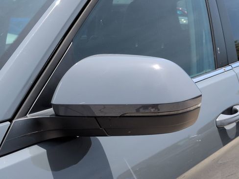 Used 2026 Volkswagen Atlas SE FWD image 12