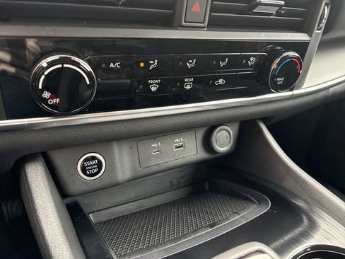 Certified 2023 Nissan Rogue S image 24