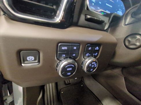 Used 2024 GMC Sierra 1500 Denali w/ Denali Reserve Package image 15