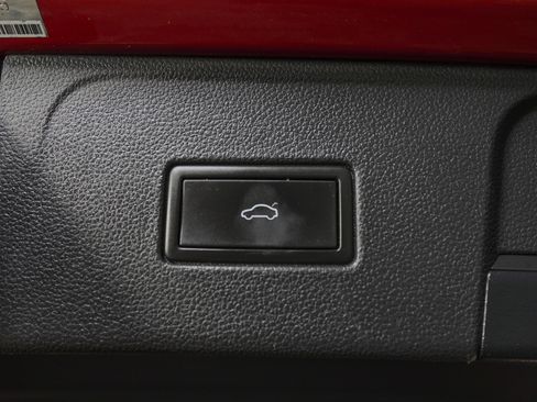 Used 2022 Volkswagen Atlas SEL image 12