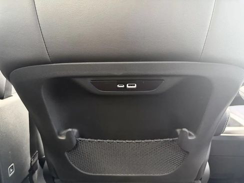 New 2026 Chrysler Pacifica Select FWD image 32