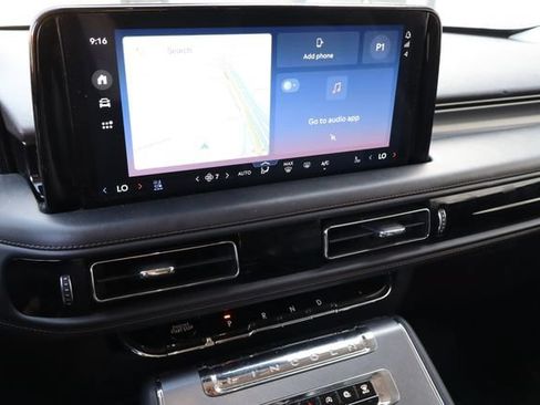 Used 2025 Lincoln Aviator AWD w/ Jet Appearance Package image 8