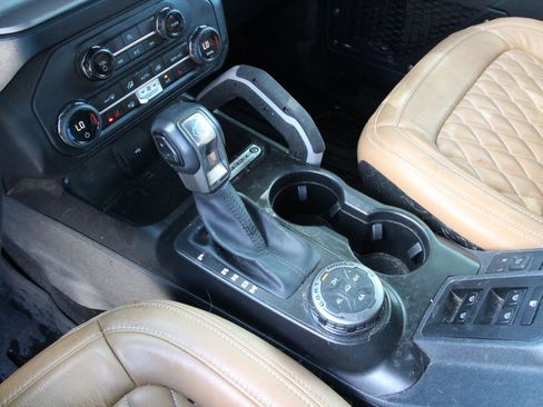 Used 2023 Ford Bronco Outer Banks AWD/4WD image 21