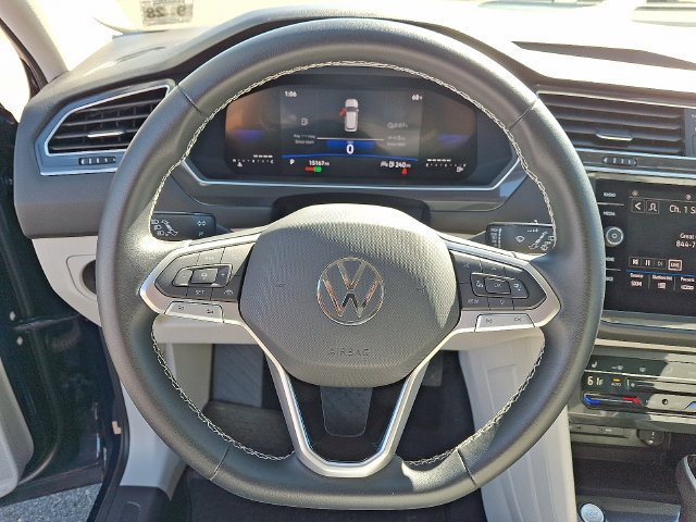 Used 2023 Volkswagen Tiguan SE FWD image 18