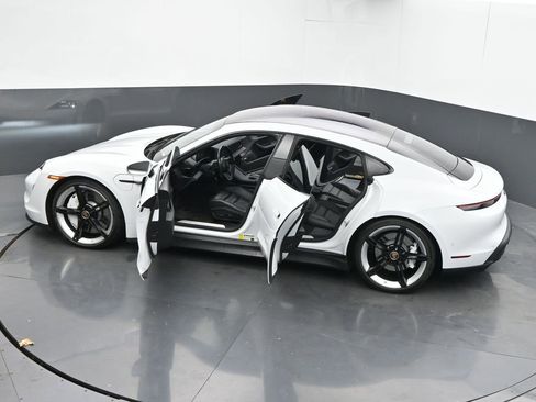 Used 2020 Porsche Taycan 4S image 65