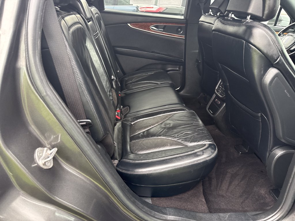 Used 2019 Lincoln Nautilus Select FWD image 18