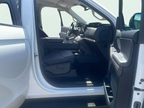 Certified 2025 Ford Expedition Max Active AWD/4WD image 14