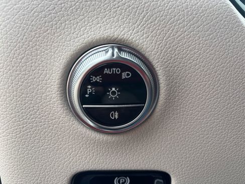 Used 2023 Mercedes-Benz GLC 300 image 27