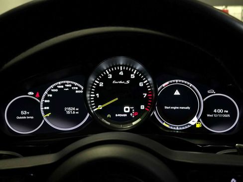 Used 2023 Porsche Cayenne Turbo S image 27