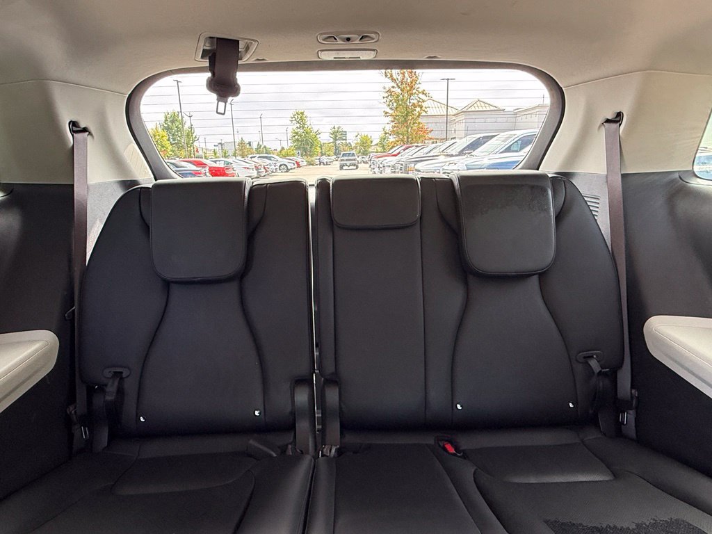 Used 2022 Kia Carnival EX FWD image 36