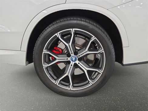 Used 2023 BMW X5 xDrive45e w/ M Sport Package image 27