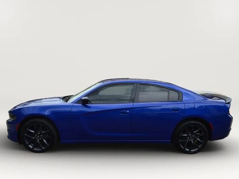 Used 2019 Dodge Charger SXT w/ Plus Group RWD image 5