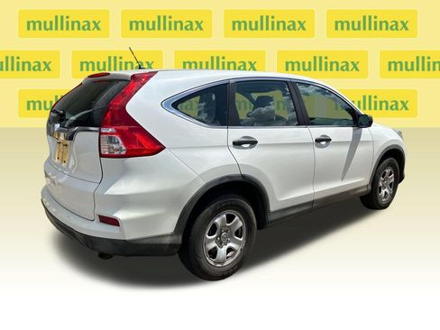 Used 2016 Honda CR-V LX image 2
