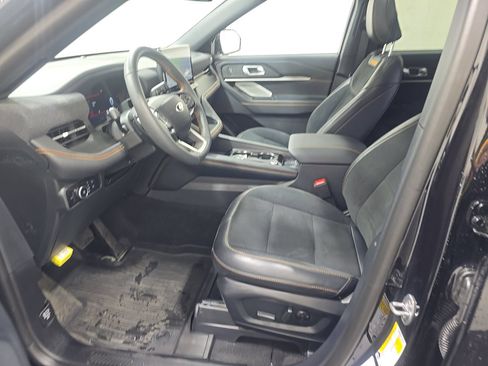 Used 2026 Ford Explorer Tremor w/ Tremor Ultimate Package AWD/4WD image 4