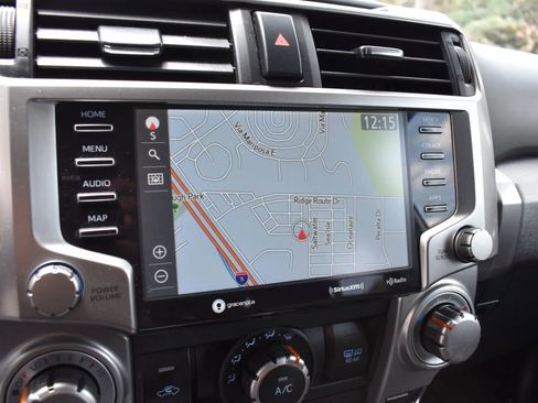 Used 2020 Toyota 4Runner SR5 Premium AWD/4WD image 15