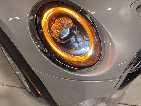 Used 2021 MINI Cooper S w/ Signature Upholstery Package image 32